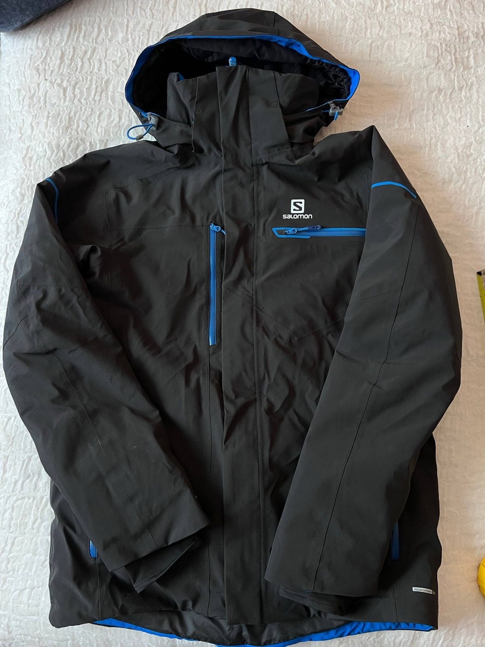 Salomon Black Ski Jacket with Bright Blue Accents